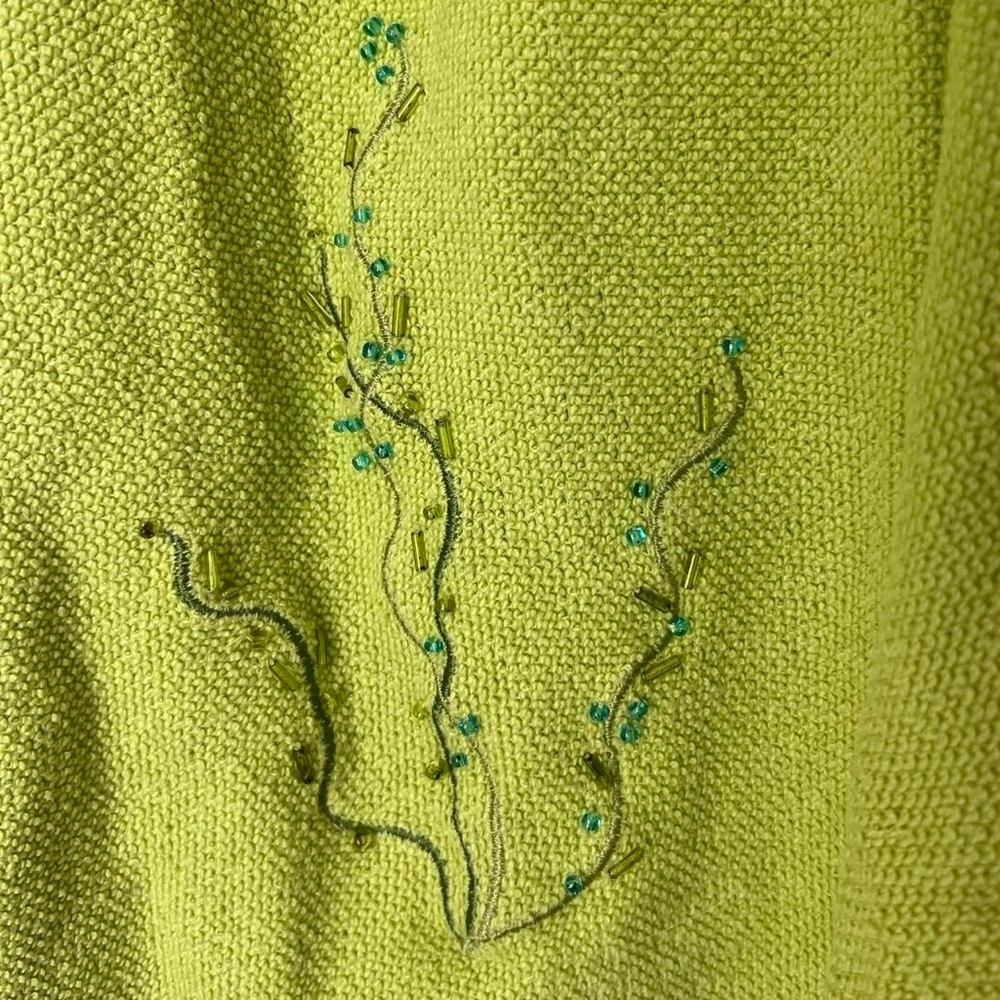 vintage green embroidered beaded floral capris - Picture 3 of 8
